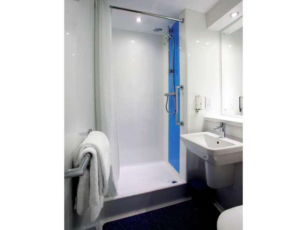 Travelodge London Central Bank Pokój zdjęcie