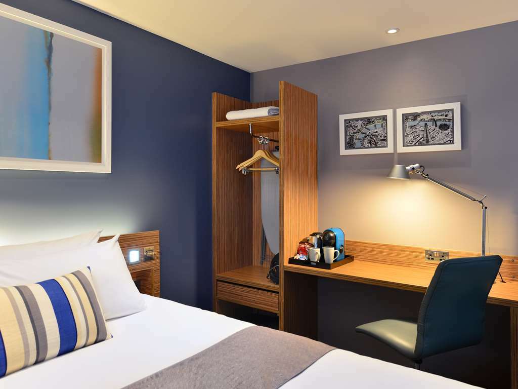 Travelodge London Central Bank Pokój zdjęcie